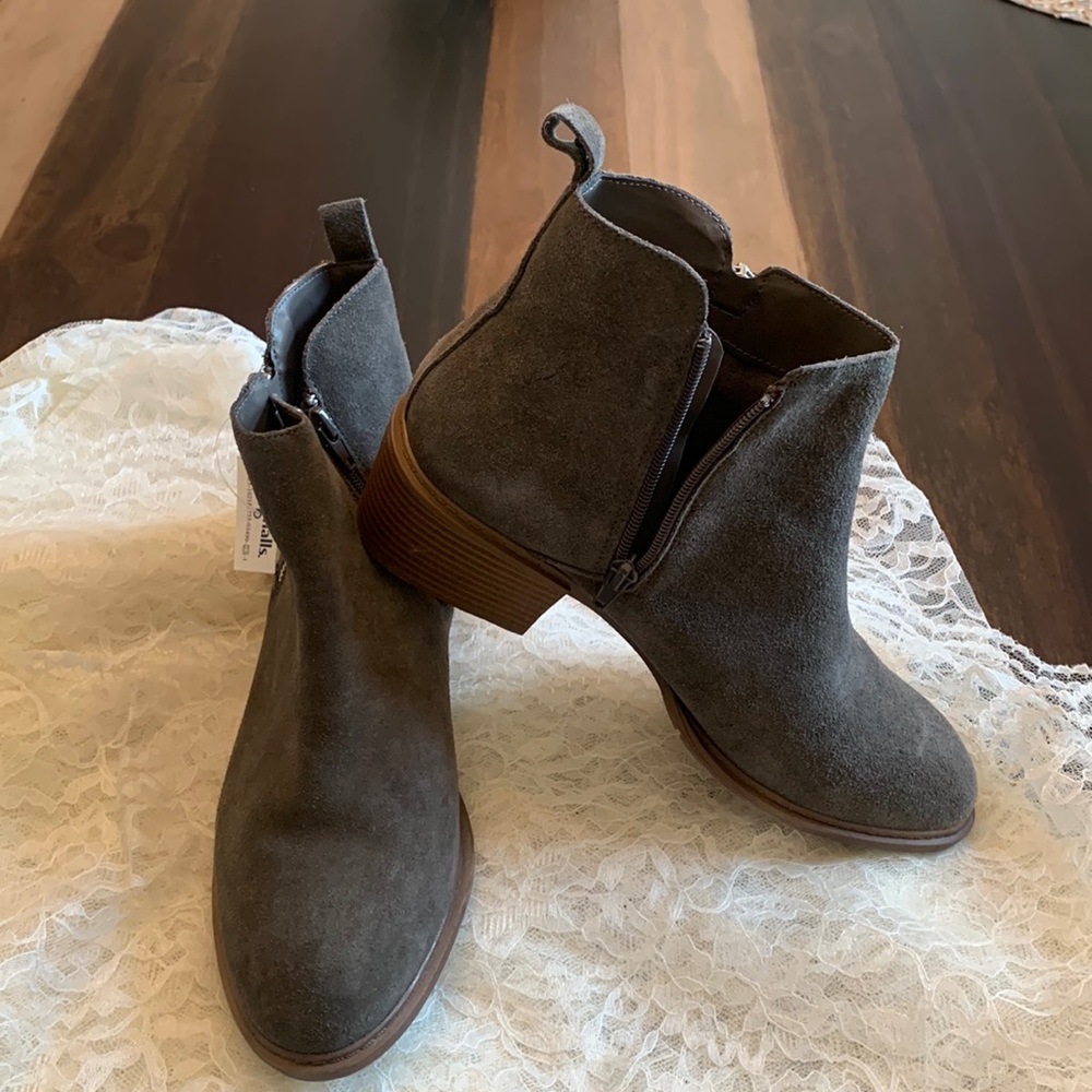 SUEDE BOOTIES🚨🚨